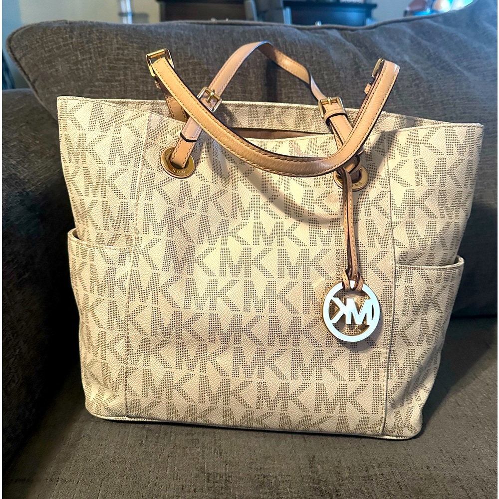 Michael Kors Jet Set Large Logo Tote